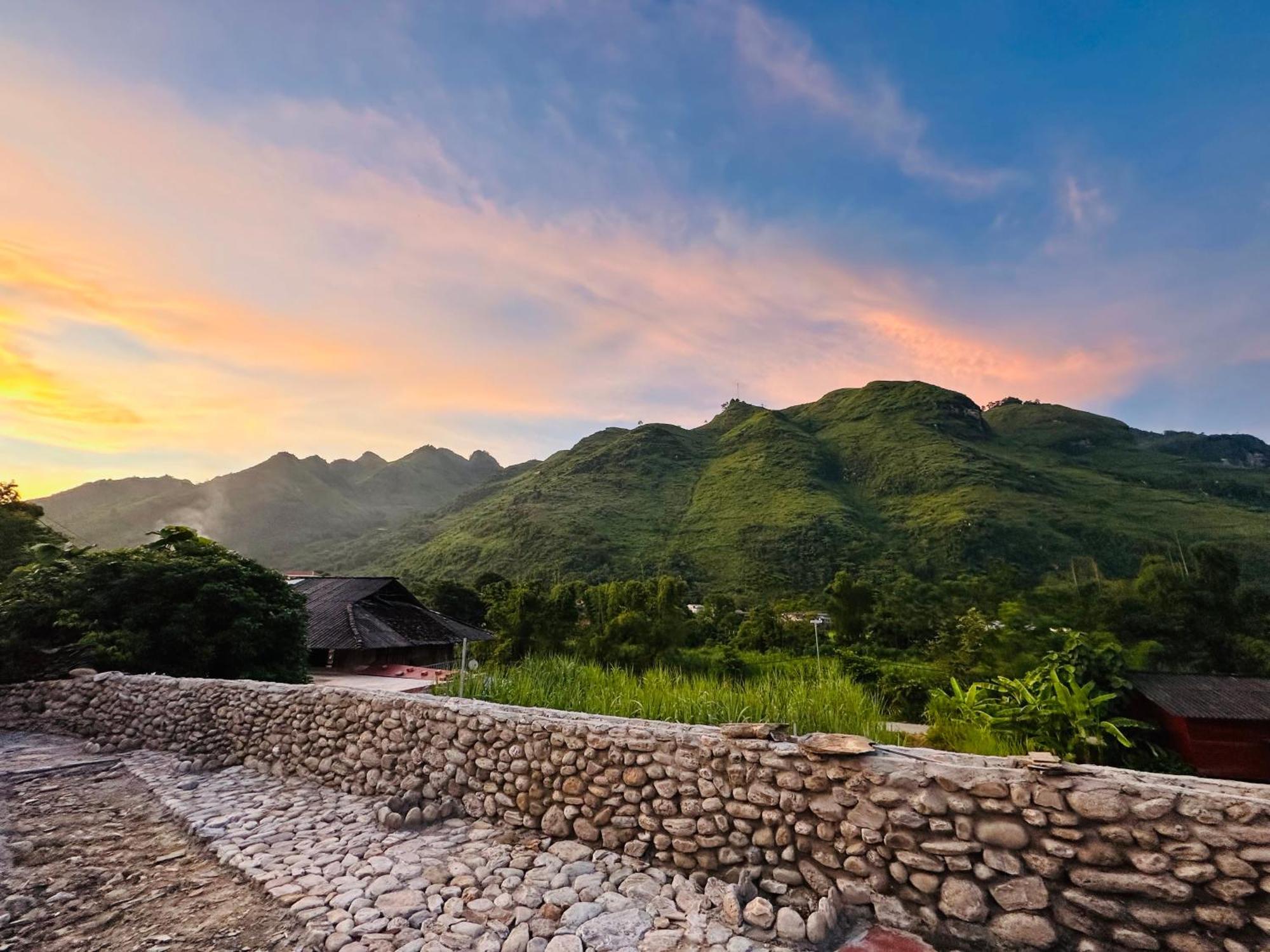 Wild Orchid- Lan Home Làng Cac Exterior photo